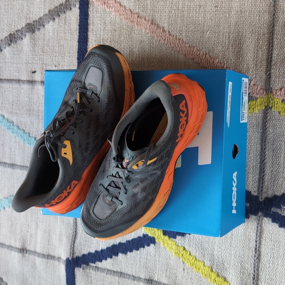 Hoka speedgoat 5